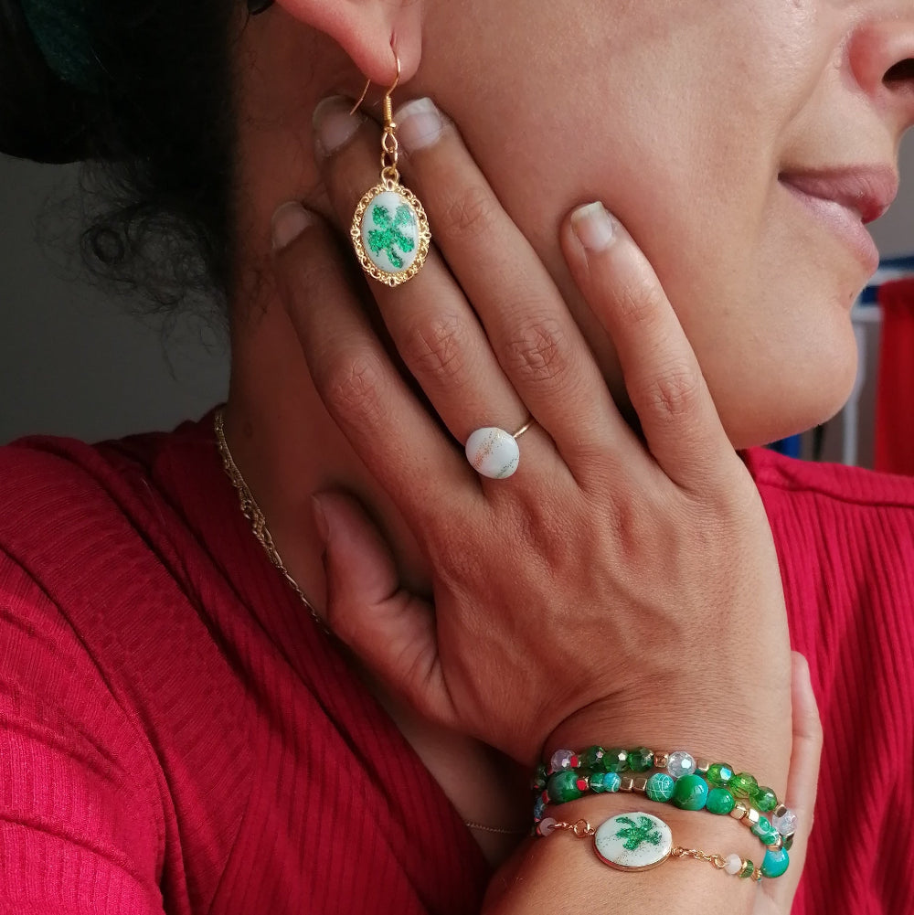 Parure complète n° 3 - bague + 3 bracelets + boucle d'oreille modèle 8