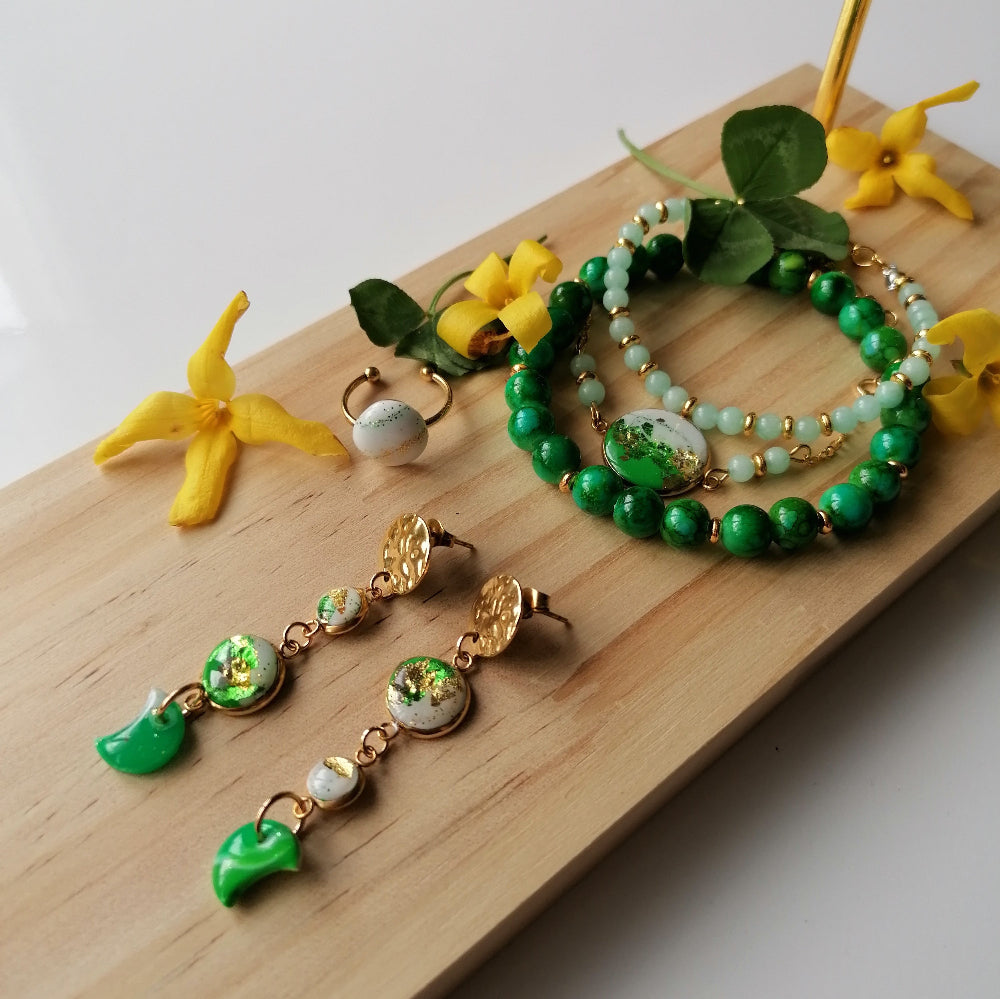 Parure complète n° 2 - bague + 3 bracelets + boucle d'oreille modèle 24