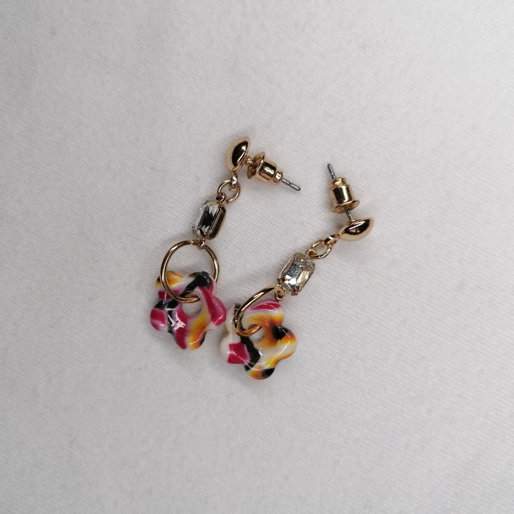 Boucle d'oreille _ "Lipstick Polychrome" 16b