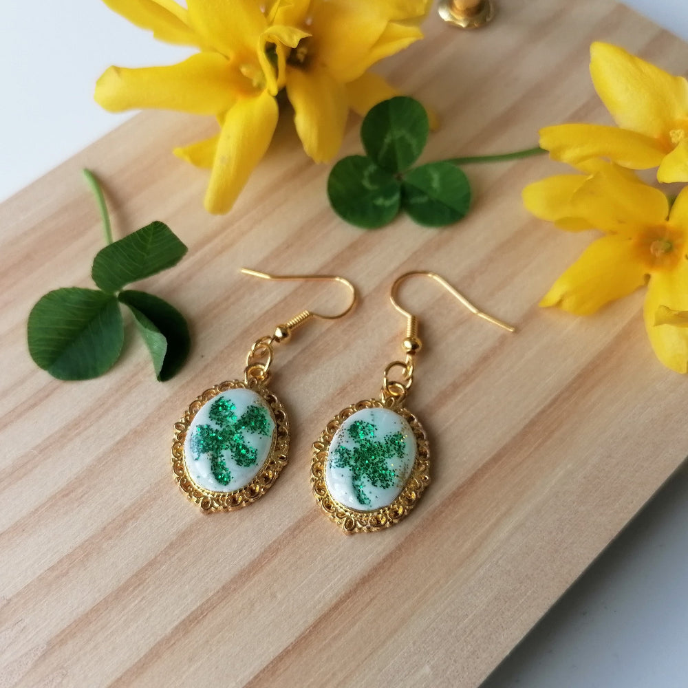 Parure complète n° 3 - bague + 3 bracelets + boucle d'oreille modèle 8