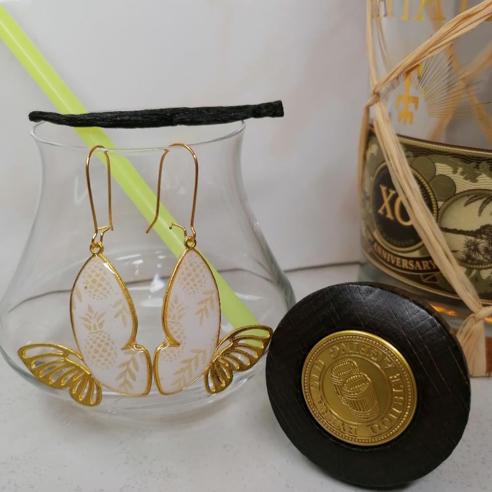 Boucle d'oreille _ "Victoria" 3d